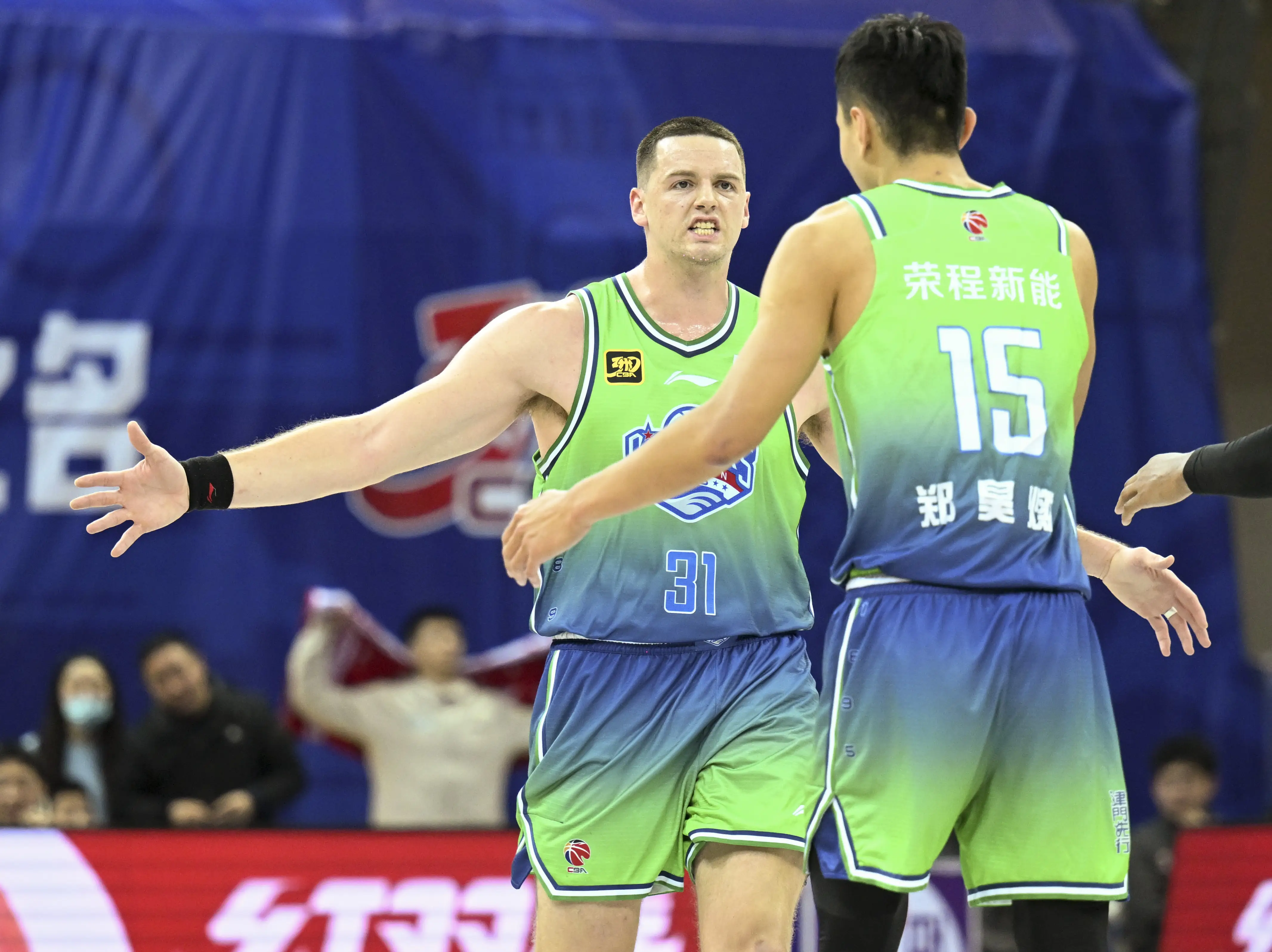 九游中国关于NBA总决赛今晨走向成谜，山东男篮绝杀压哨，质疑声仍在，团队化学反应显著的信息